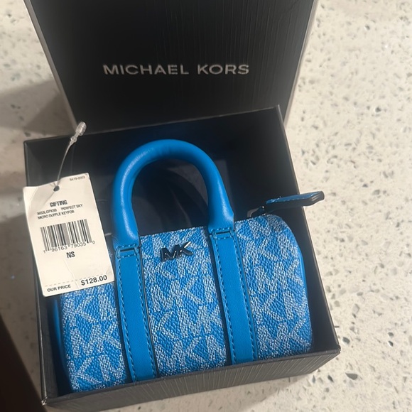 Michael Kors Blue Micro Duffle Keyfob NWT and box - Picture 2 of 4
